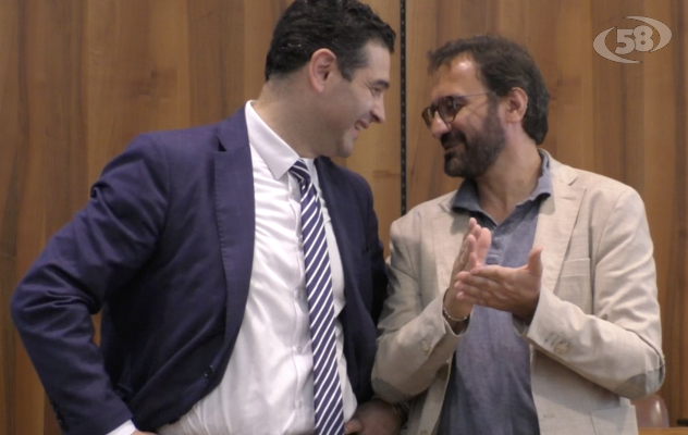 Il Pd snobba la proclamazione. Pizza: ''Aspettiamo prima di giudicare''