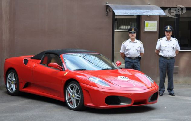 ''Red Horse'', arresti per  bancarotta fraudolenta: la Finanza sequestra tre Ferrari. Recuperati 4 milioni di euro