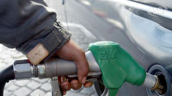 Prezzi carburante, Mastella: "Evitare speculazioni, da lunedì controlli Fiamme Gialle-Polizia Municipale"