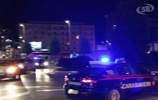 Sorpresi di notte con un machete: denunciati