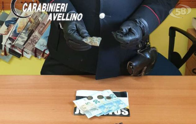 Sorpreso a cedere droga: pusher 25enne arrestato a Mercogliano