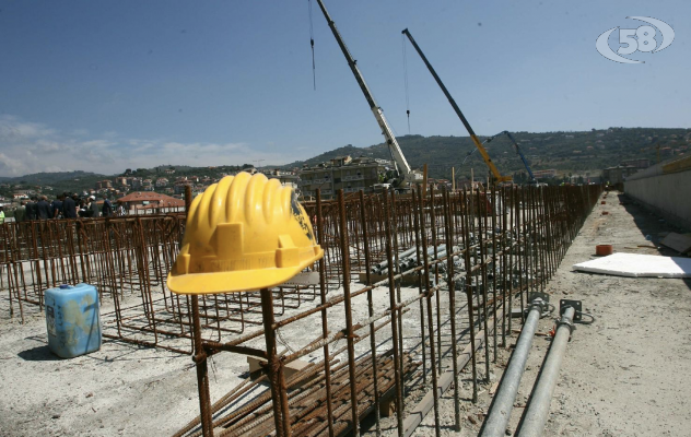 Sul cantiere a lavorare nonostante il reddito di cittadinanza: beccato