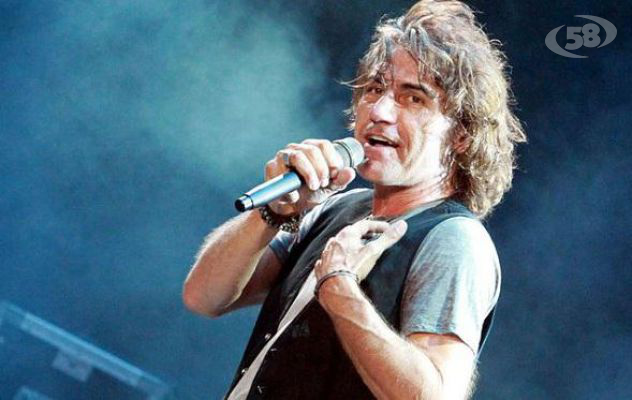 Altro che Nannini, il Pd irpino canta Ligabue/video