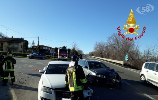 Violento impatto a Pietradefusi, due in ospedale