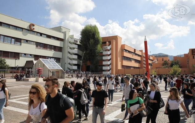 Unisa, orientamento a distanza: per gli studenti 81 Corsi di Laurea e un Campus che è una piccola città