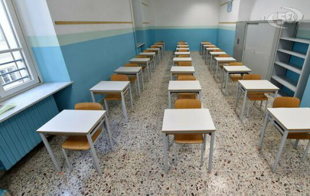 Riapertura scuole, la decisione slitta alla settimana prossima