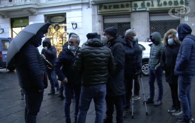 Ambulanti, sit-in in prefettura e appello al sindaco