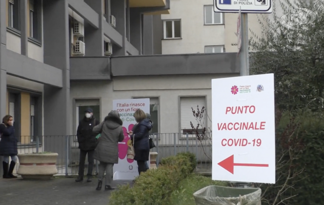 Avanti con i vaccini, vertice con i sindaci in vista della fase 2
