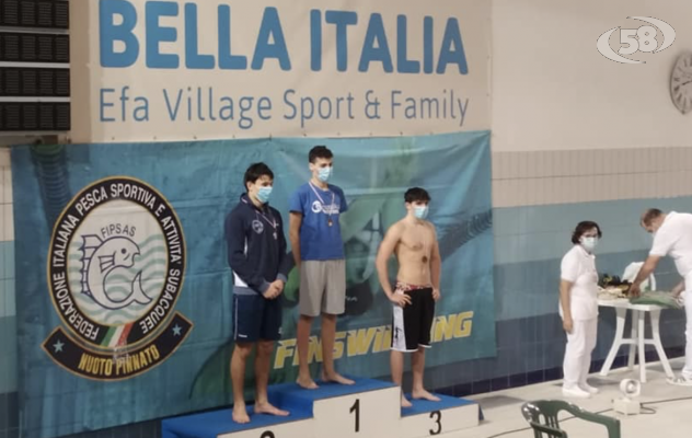 Nuoto pinnato, l'irpino Davide Romano campione italiano
