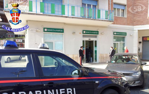 Atripalda, tentano rapina ma sbagliano istituto: in cassa non c'è un euro