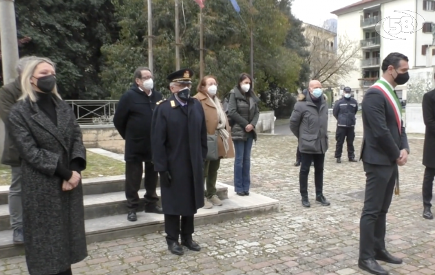 Giunta e sindaco per le vittime del covid. Festa: ''Troveremo la forza di rialzarci''