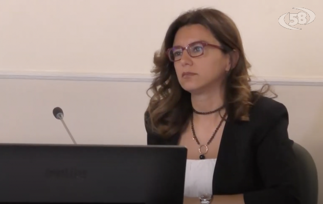 Monica Cinque lascia la Provincia, per lei l'incarico di segretario generale del Comune di Napoli