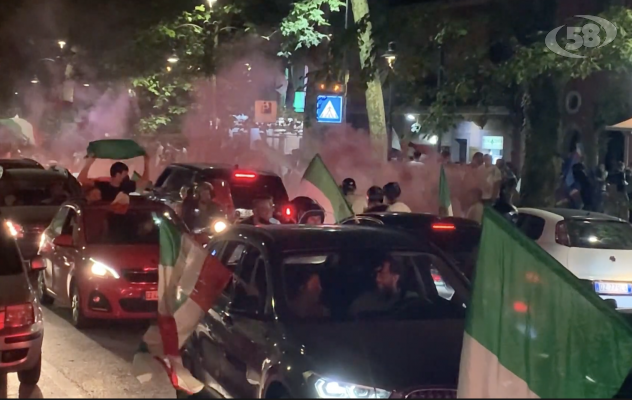VIDEO/Irpinia pazza di gioia per la Nazionale, tutti in strada a festeggiare la finale