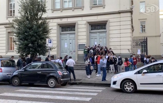 Si torna tra i banchi. Il prefetto: ''Il piano c'è, siamo pronti'' 