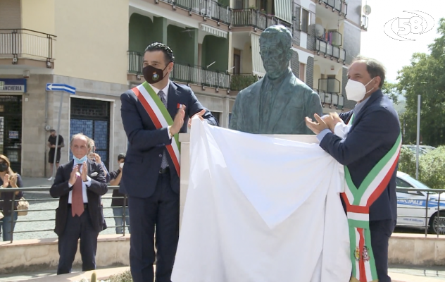 Ad Avellino il monumento a Salvatore Scoca, costituente e padre della Repubblica