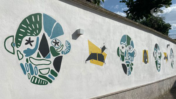 “I Luoghi del noi”, valori e simboli nel murales inaugurato a Sant'Angelo All'Esca /VIDEO