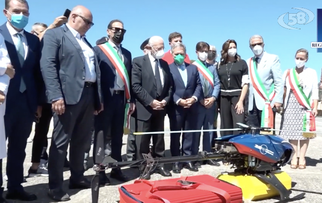 Sanità, De Luca: droni per il trasporto di materiale sanitario dalla terraferma alle isole/VIDEO