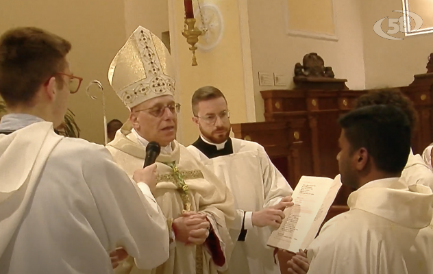 Carpignano, ordinazione sacerdotale per Fra Peter Ashok: cerimonia col Vescovo