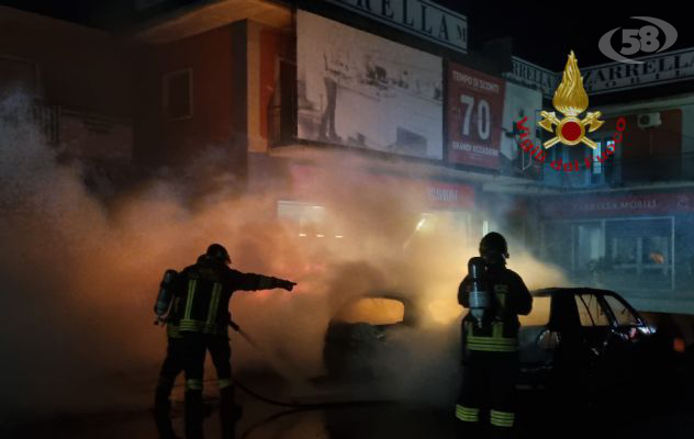 Gesualdo, quattro auto in fiamme nella notte