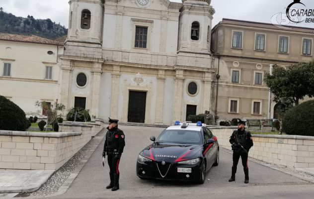 Un 80enne beccato dai Carabinieri con un camper rubato