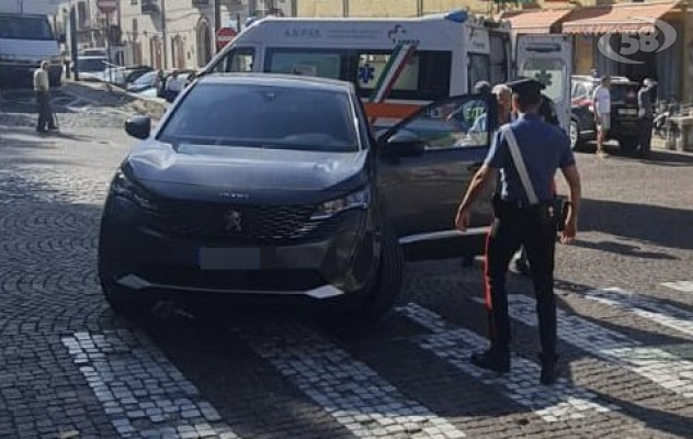 Investita da un'auto, muore donna di 76 anni