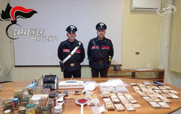 Trovato con droga e oltre 300 mila euro in contante: arrestato 52enne