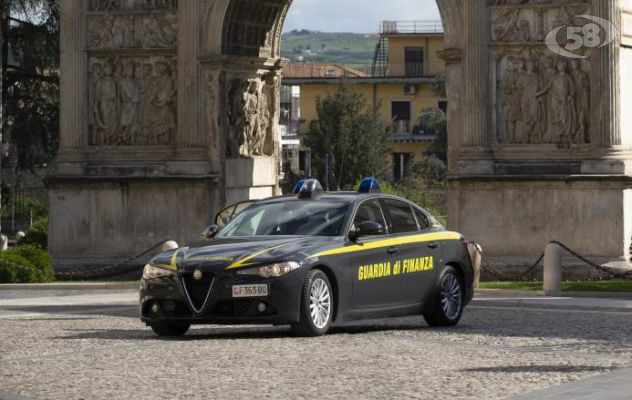 Controlli della Guardia di Finanza, scovato un immigrato senza permesso di soggiorno