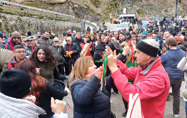 Candelora, in migliaia a Montevergine per Mamma Schiavona