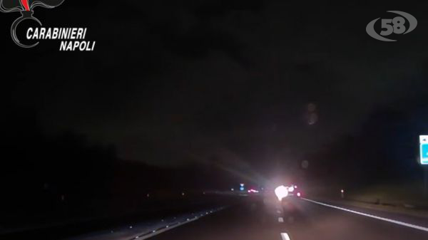 Contromano sulla Superstrada per 10 chilometri, inseguito e arrestato dai Carabinieri/IL VIDEO