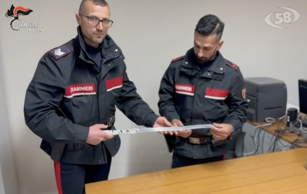 Armato di katana terrorizza il paese, arrestato per tentata rapina