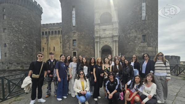 Erasmus liceo "Parzanese", studenti rumeni a Napoli e ad Ariano