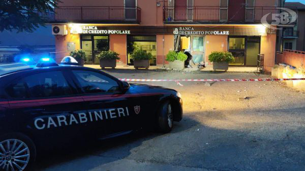 Bancomat presi d'assalto a Montemarano e Nusco