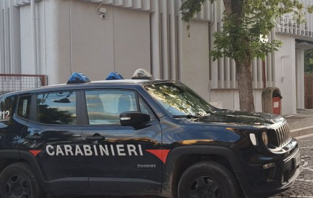 Montecalvo, esplosione e furto bancomat: indagano i Carabinieri