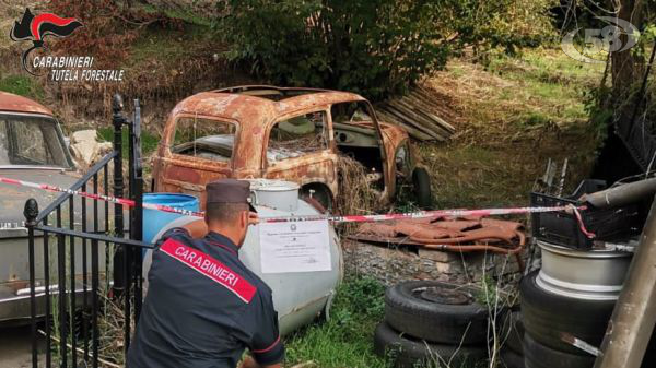 Savignano, officina abusiva e deposito di rifiuti: due persone denunciate
