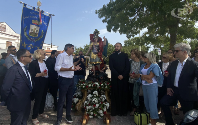Da Sant'Angelo all'Esca alla grotta sacra di San Michele: una comunità in festa e preghiera
