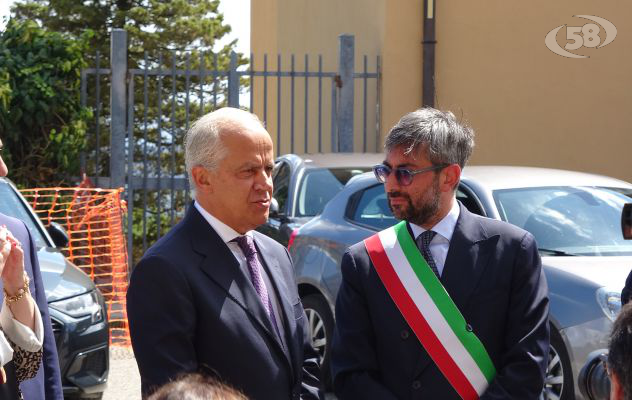 Ariano, il Ministro Piantedosi inaugura l'anno scolastico del Don Milani
