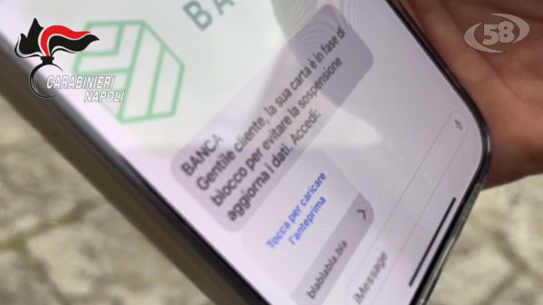 "Ti hanno clonato la carta di credito, clicca qui per accedere al tuo conto", i Carabinieri scoprono la base: 3 in carcere