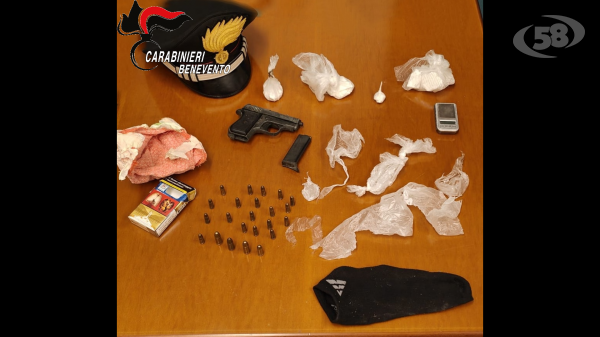Cocaina e pistola clandestina, i Carabinieri arrestano due coniugi: un 80enne e una 57enne