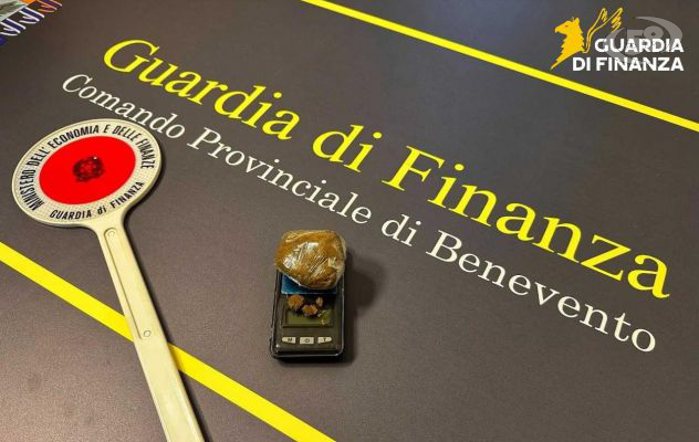 Cocaina e hashish, sequestro e segnalazioni. Controlli rafforzati della Finanza