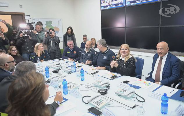 Terremoto, vertice in Prefettura: nessun danno rilevante, attenzione alta sulle scuole