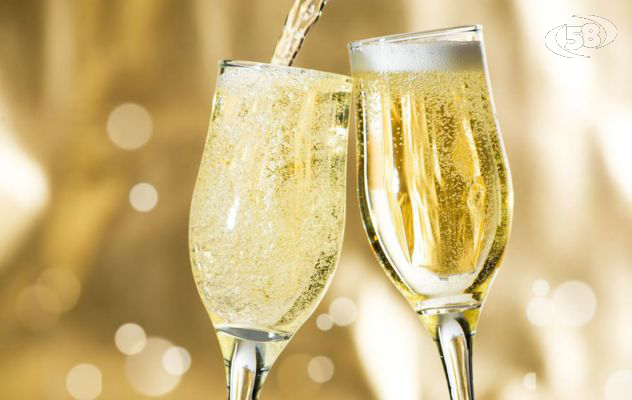 Champagne, un regalo che racconta storie di eleganza: consigli per scegliere al meglio