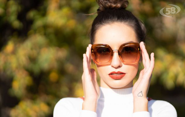 Occhiale da sole oversize, l'accessorio must have del 2026