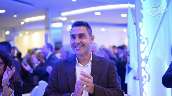 Vannacci in Irpinia: “Servizi da terzo mondo. De Luca un disastro"