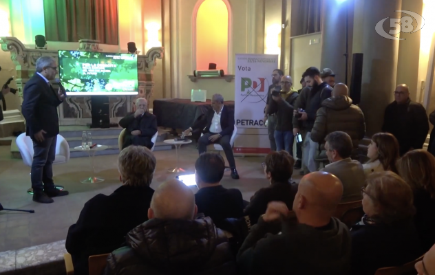 De Luca: "Candidando Cirielli il centrodestra ci ha fatto un regalo"