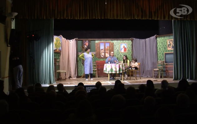 Teatro, a Sturno “Una Famiglia Perbene” della compagnia “Luciano Li Pizzi”