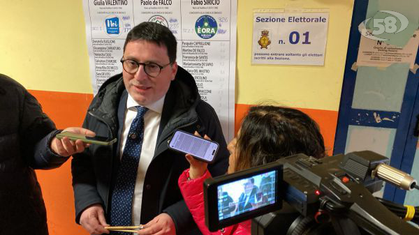 Monteforte riparte, Siricio sindaco per 40 voti /VIDEO