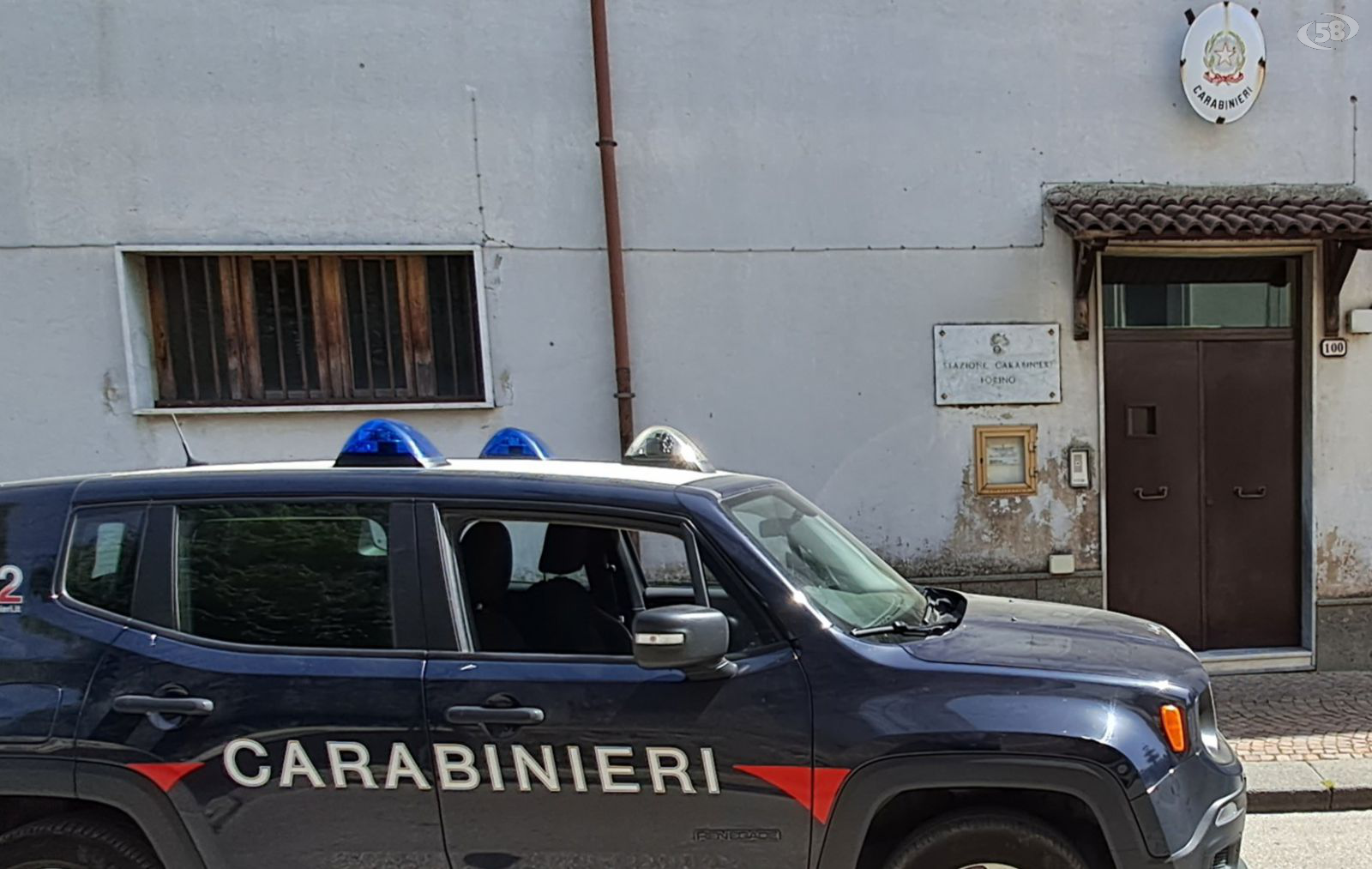 Tenta truffa dello specchietto, denunciato dai Carabinieri