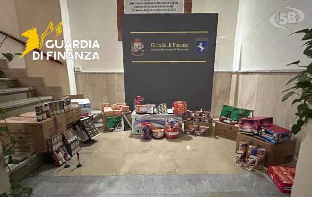 Fuochi d’artificio sequestrati in un esercizio commerciale: 23 chili di esplosivi. Blitz della Finanza di Benevento