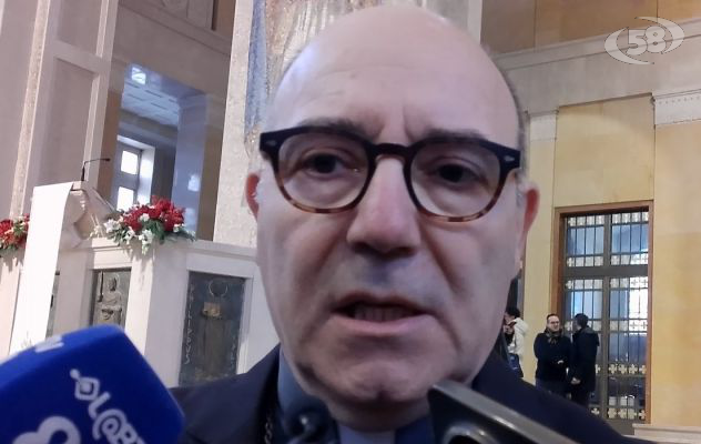 "Ora è giunto il momento di dirci arrivederci", il saluto dell'arcivescovo Accrocca nella Cattedrale