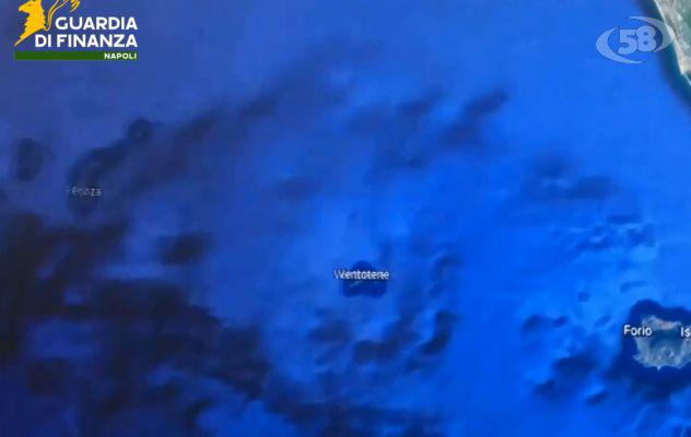 Area abusiva adibita a stoccaggio di rifiuti, arriva la Finanza: discarica sequestrata/VIDEO